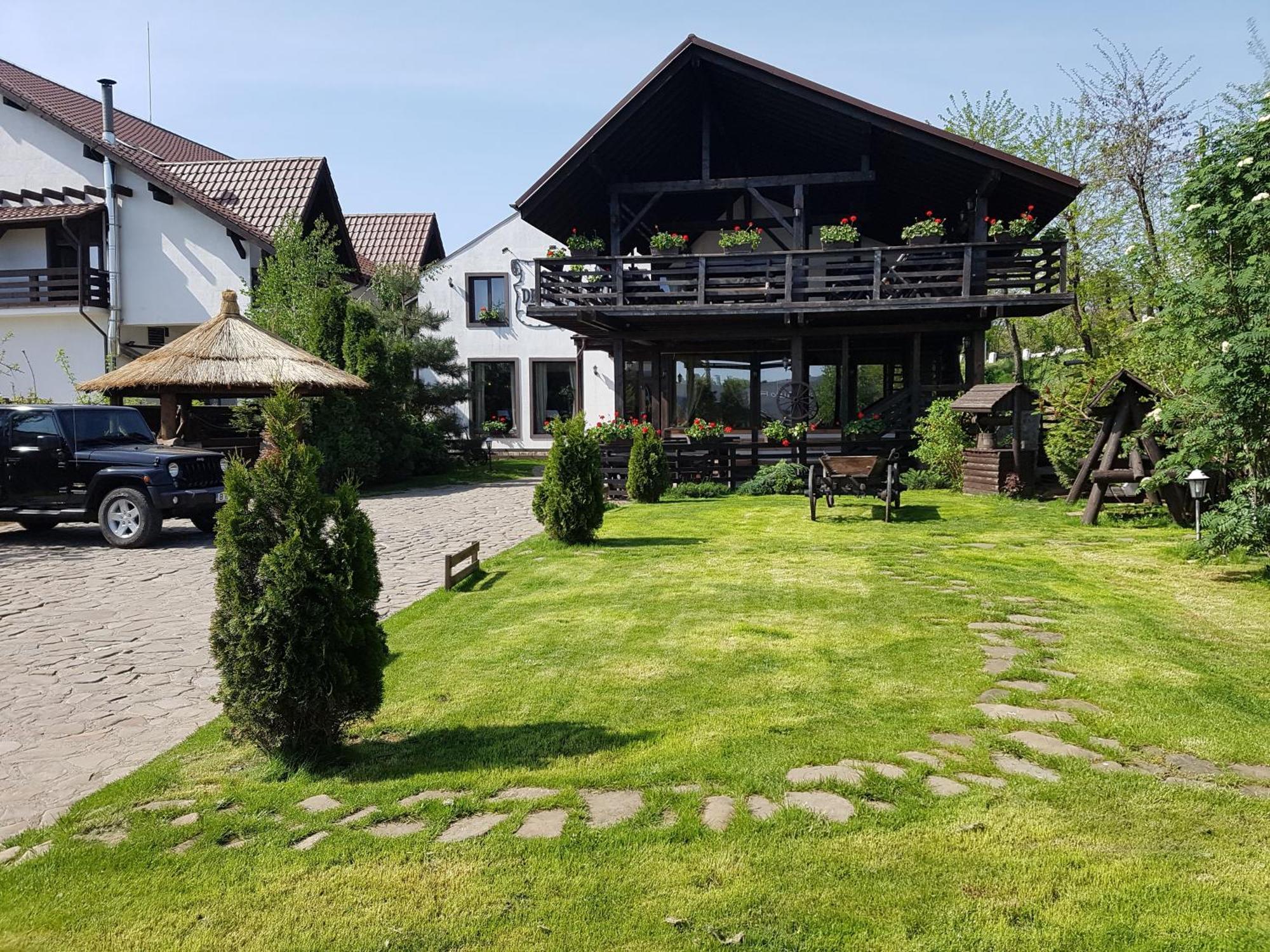 Pension Casa Drumetului Piatra Neamţ Exterior foto